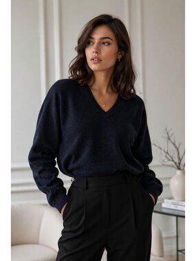 Quince 100% Cashmere Sweater Women Size S Black V-Neck Soft Minimalist Luxury